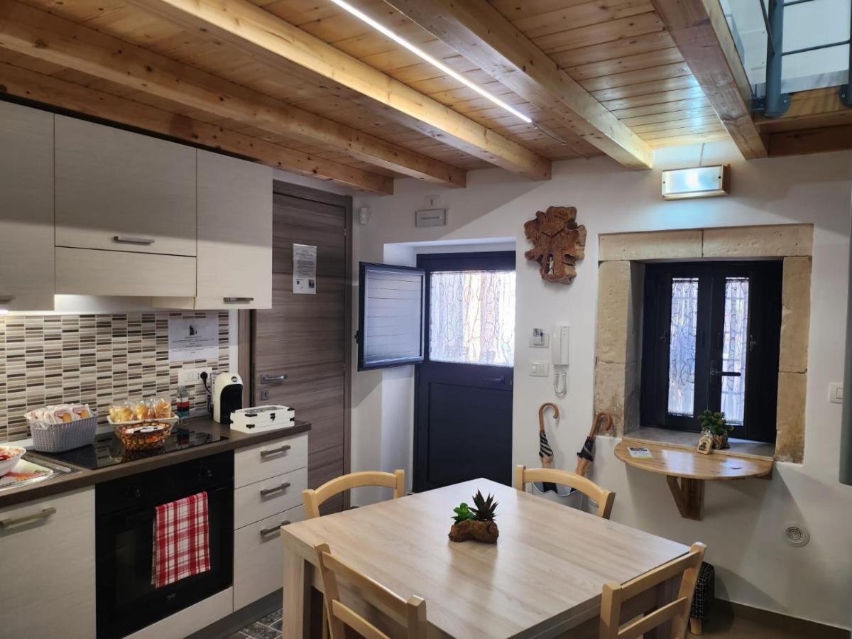 Apartamento Il Cortile Della Patrona Syracuse Exterior foto